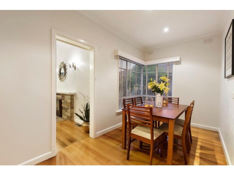 13 Torquay Avenue, Chadstone VIC 3148