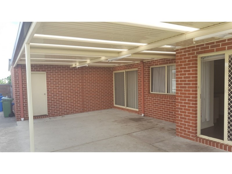 18 Silvergum Place, Cranbourne VIC 3977