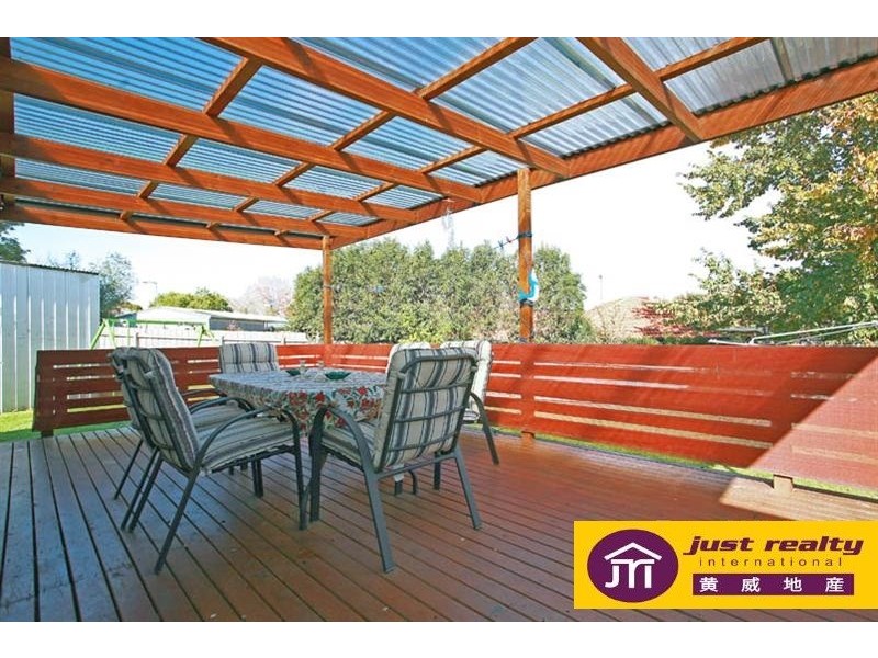 5 Gumbuya Close, Eumemmerring VIC 3177