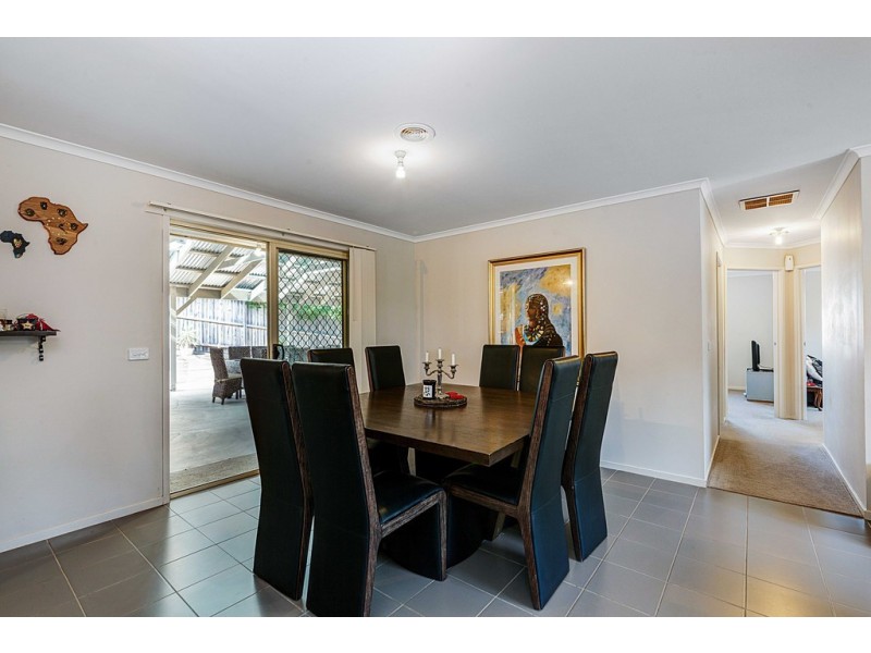 12 GOLDEN WATTLE COURT, Cranbourne VIC 3977