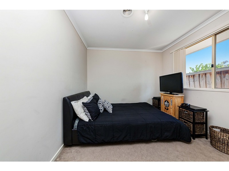 12 GOLDEN WATTLE COURT, Cranbourne VIC 3977