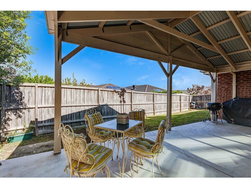 12 GOLDEN WATTLE COURT, Cranbourne VIC 3977