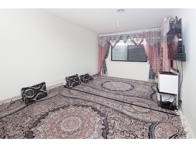 2/71 Potter Street, Dandenong VIC 3175