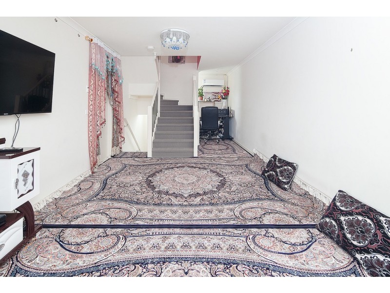 2/71 Potter Street, Dandenong VIC 3175