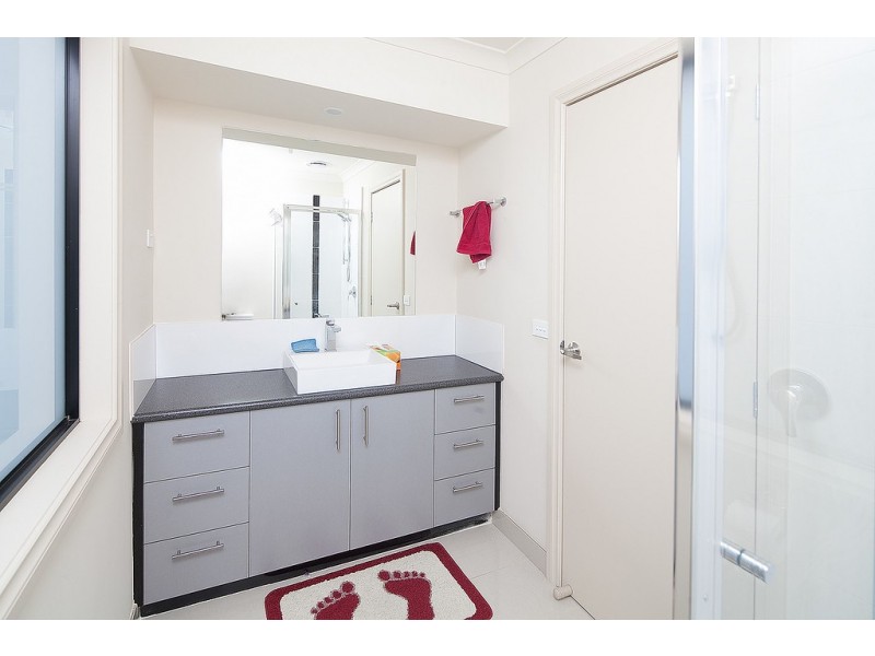 2/71 Potter Street, Dandenong VIC 3175
