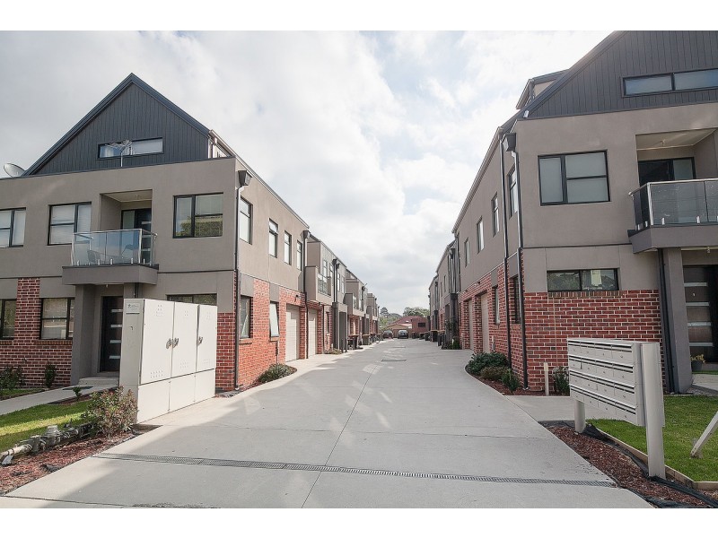 2/71 Potter Street, Dandenong VIC 3175