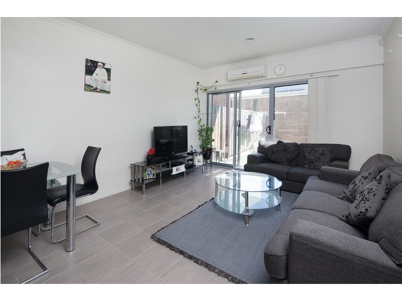 11a Huckson St, Dandenong VIC 3175