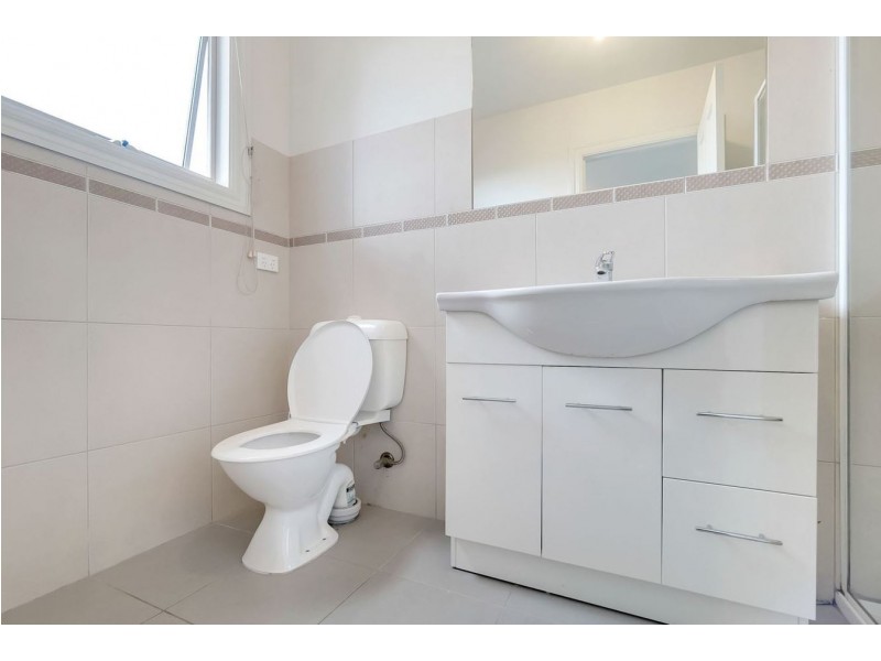 5/16 Macpherson Street, Dandenong VIC 3175