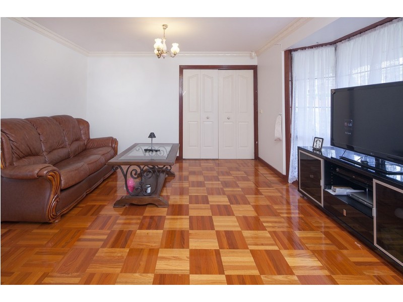 16 George Bass Avenue, Endeavour Hills VIC 3802