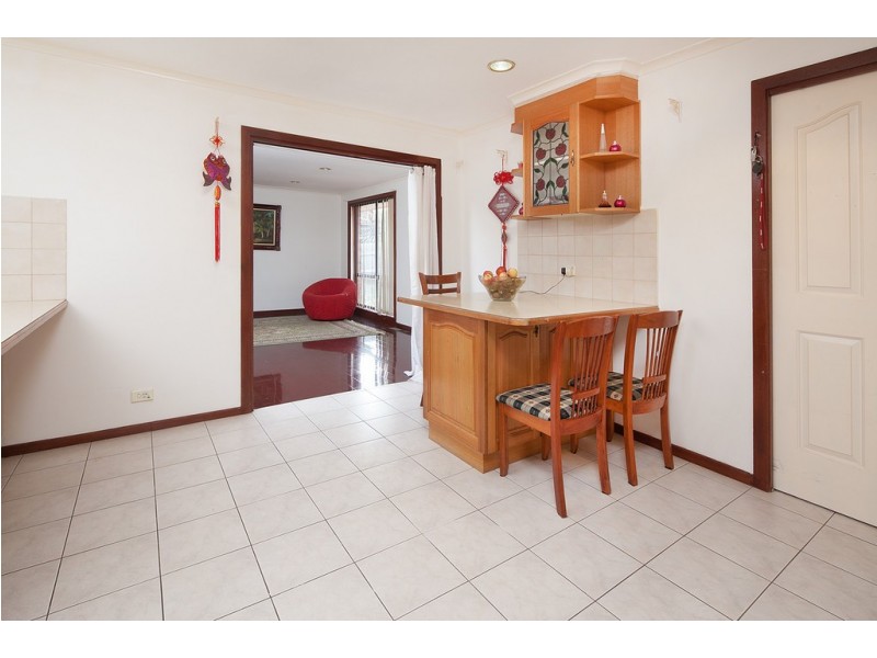 16 George Bass Avenue, Endeavour Hills VIC 3802