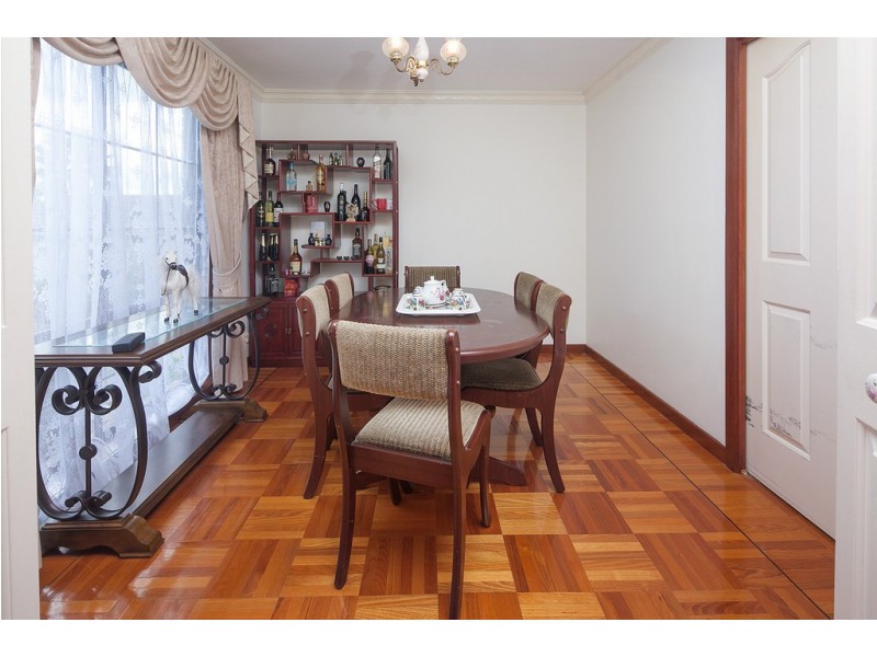 16 George Bass Avenue, Endeavour Hills VIC 3802