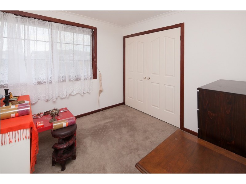 16 George Bass Avenue, Endeavour Hills VIC 3802