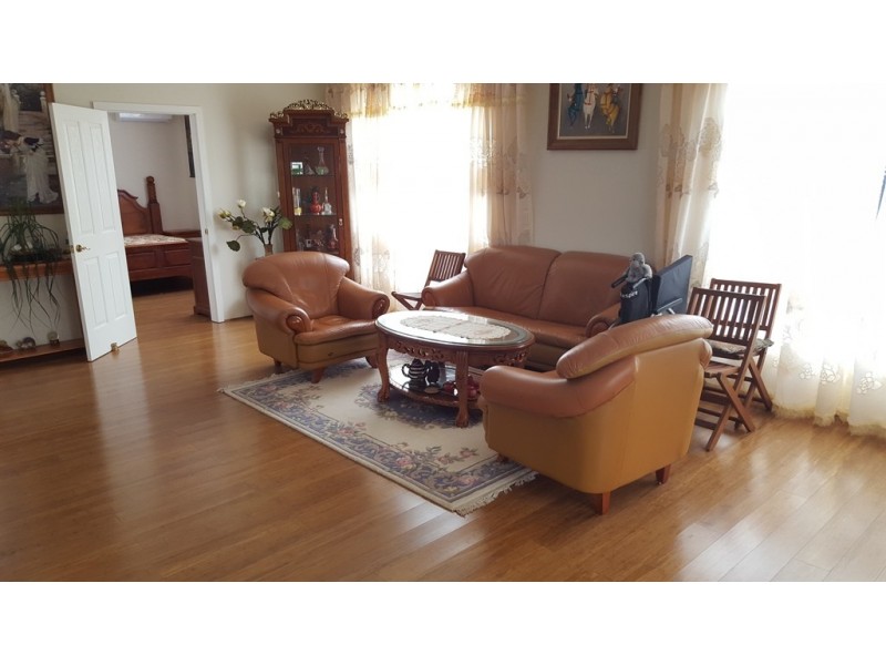 13 Redstart St, Doveton VIC 3177