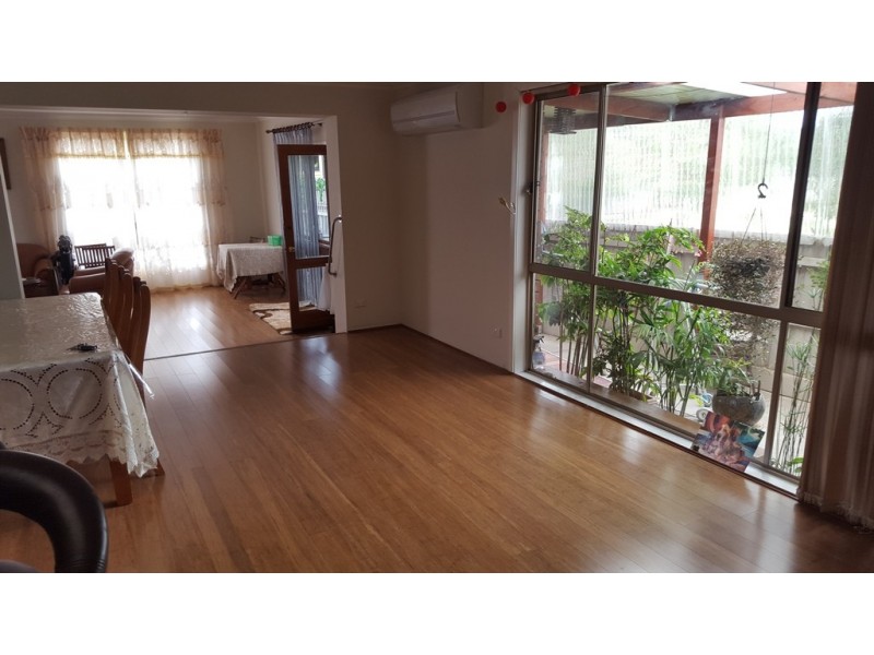 13 Redstart St, Doveton VIC 3177