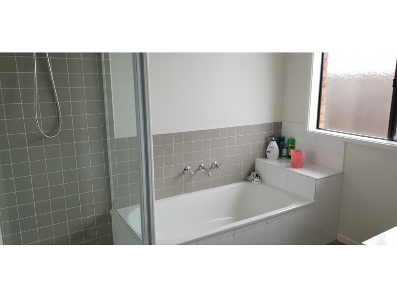 11 Golden Wattle Court, Cranbourne VIC 3977