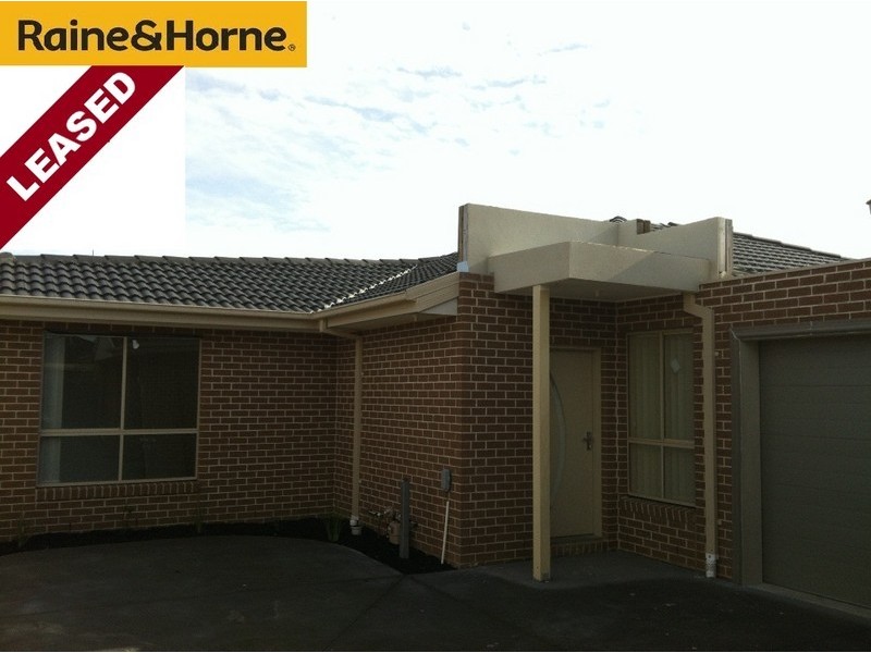3/12 Prunus Gr, Doveton VIC 3177