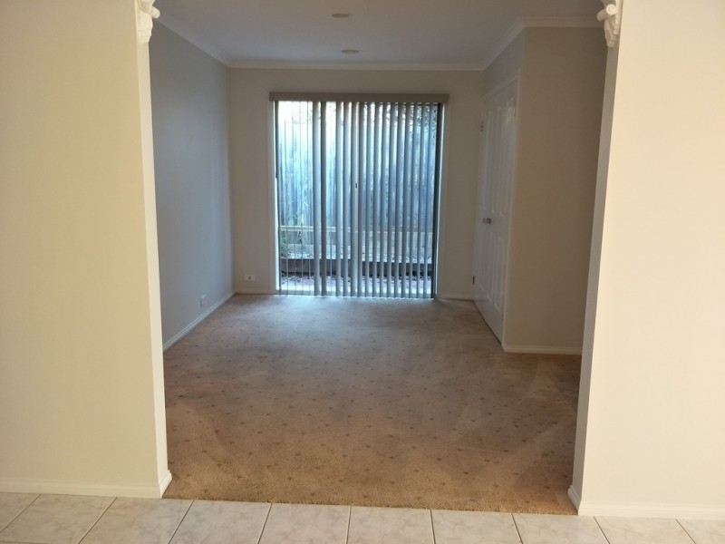 4 Edwin Street, Narre Warren South VIC 3805