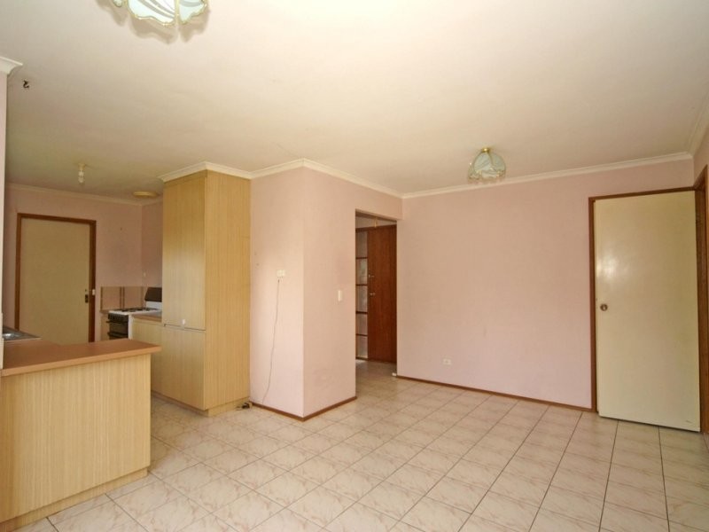 30 Kennington Park Dr, Endeavour Hills VIC 3802