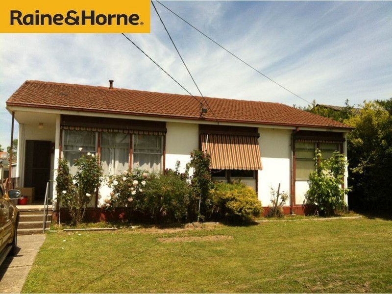 4 Crimson Dr, Doveton VIC 3177