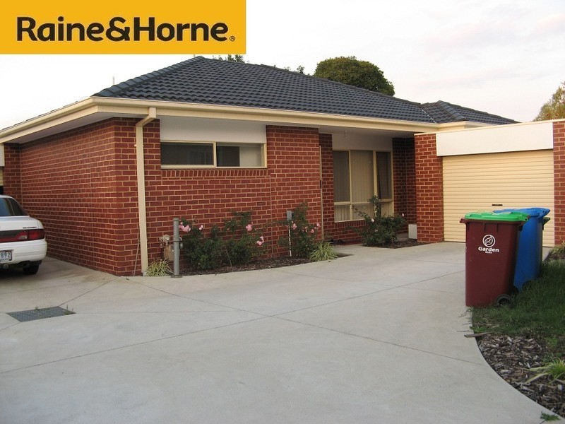 4/40-42 Wattle Drive, Doveton VIC 3177