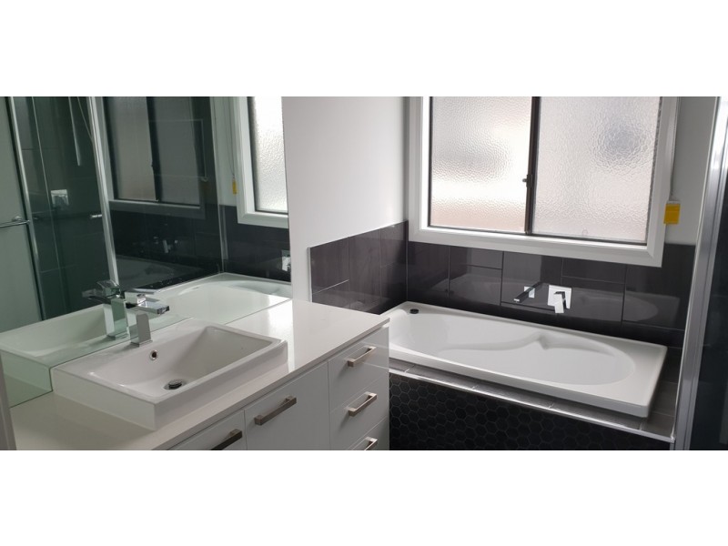 54 Riverstone Boulevard, Clyde North VIC 3978