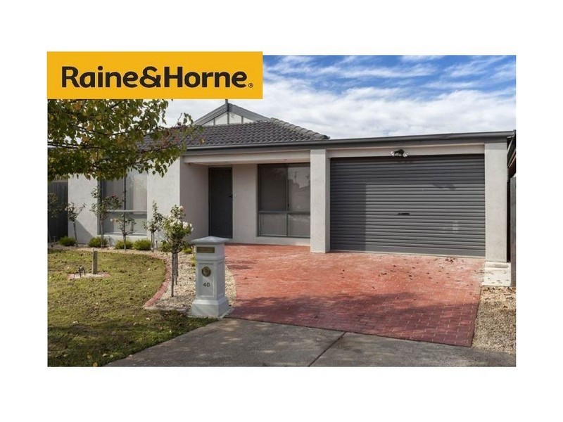 40 Bellbrae Crescent, Cranbourne West VIC 3977
