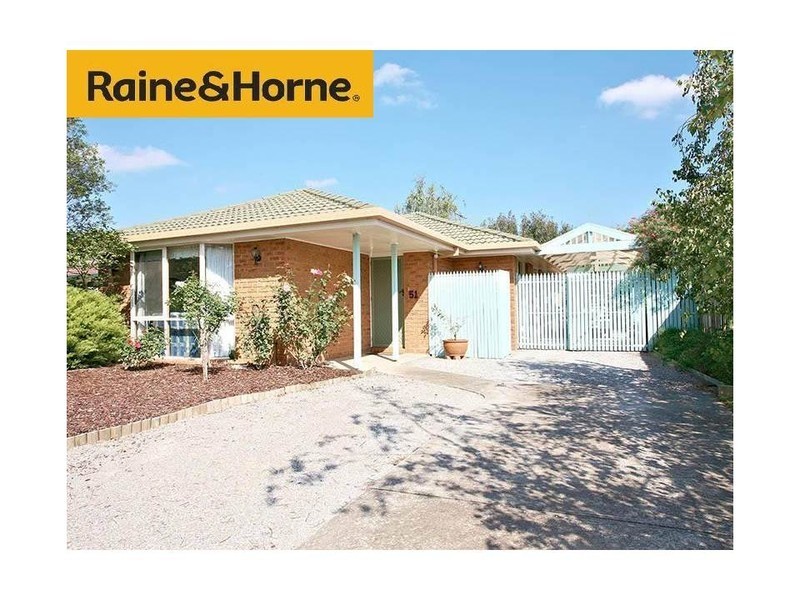 51 Warrawong Dr, Berwick VIC 3806