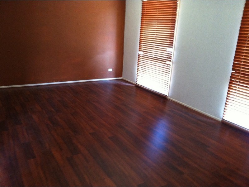 6 Elandra Way, Cranbourne West VIC 3977