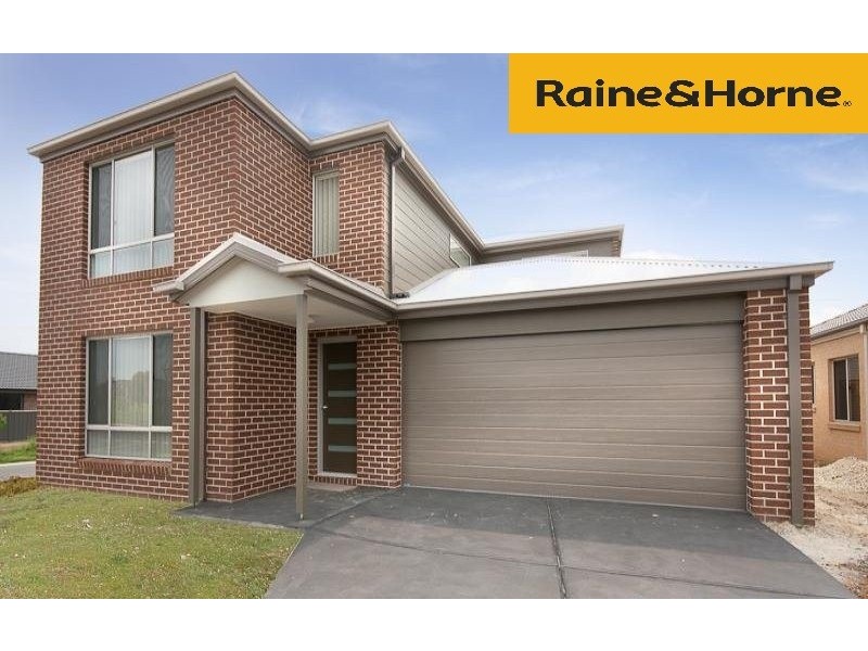 132 Alisma Blvd, Cranbourne North VIC 3977