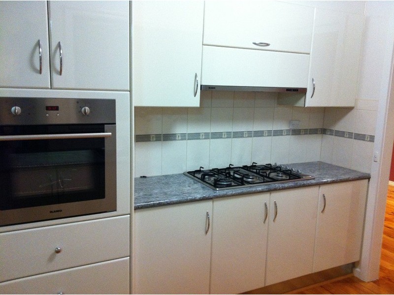 63 Sydney Parkinson Ave, Endeavour Hills VIC 3802