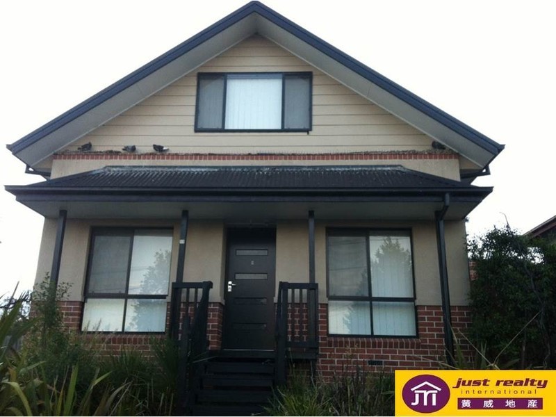 1/11  Laburnum Gr, Doveton VIC 3177