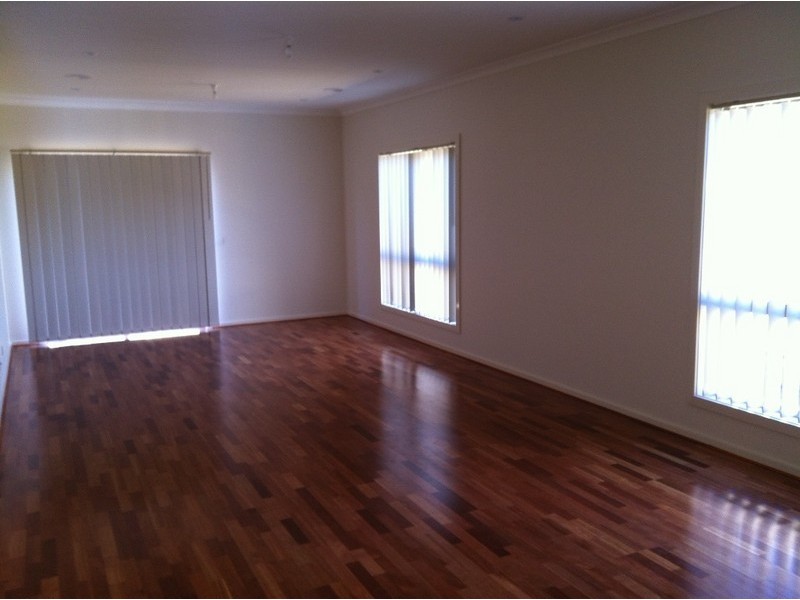 60 Kyla Ave, Dandenong VIC 3175
