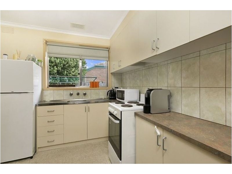 2/16 STAWELL STREET, Cranbourne VIC 3977