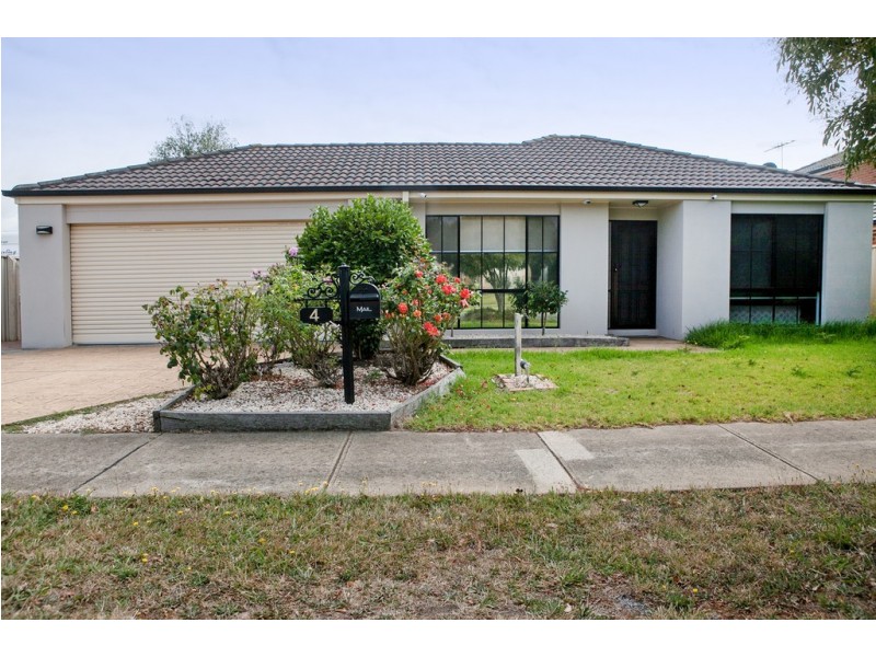4 Ashbrook Way, Cranbourne West VIC 3977