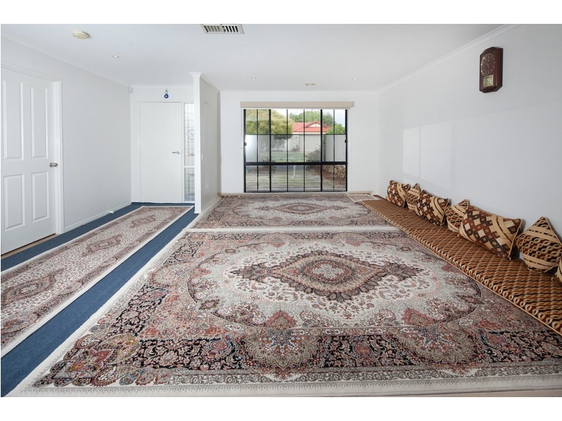 4 Ashbrook Way, Cranbourne West VIC 3977