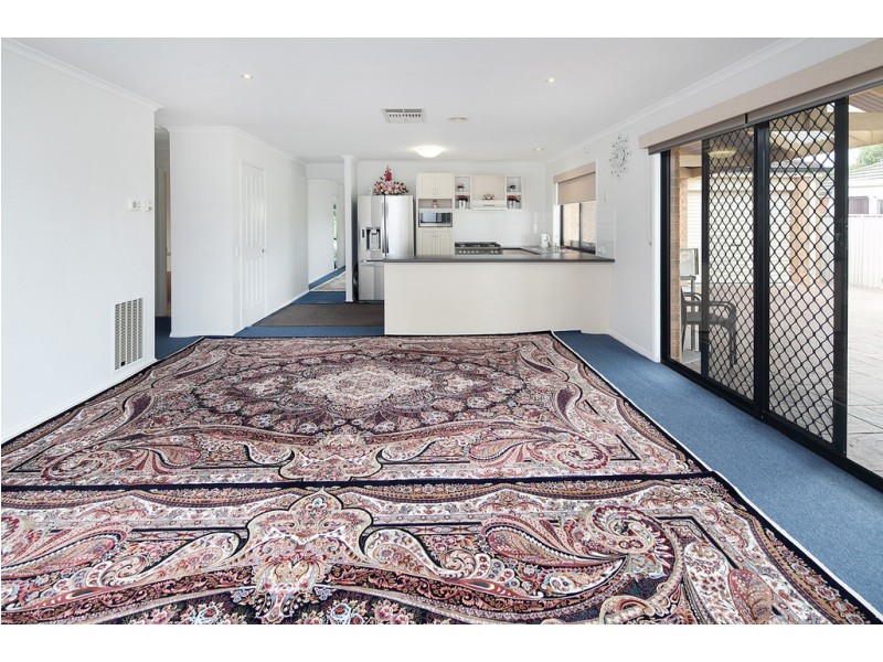 4 Ashbrook Way, Cranbourne West VIC 3977