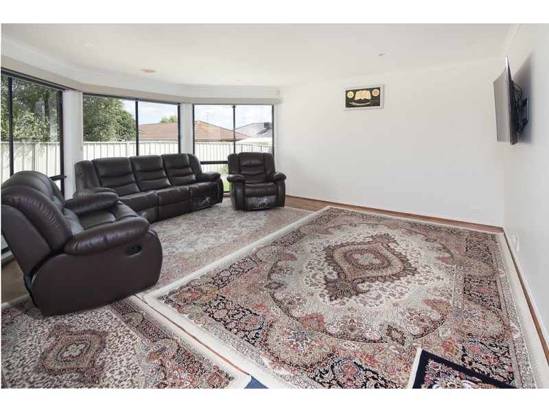 4 Ashbrook Way, Cranbourne West VIC 3977