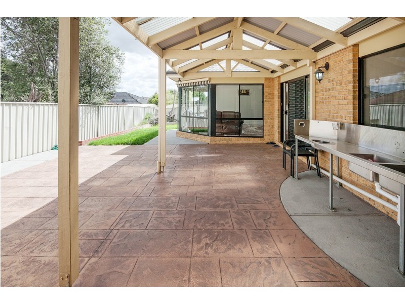 4 Ashbrook Way, Cranbourne West VIC 3977