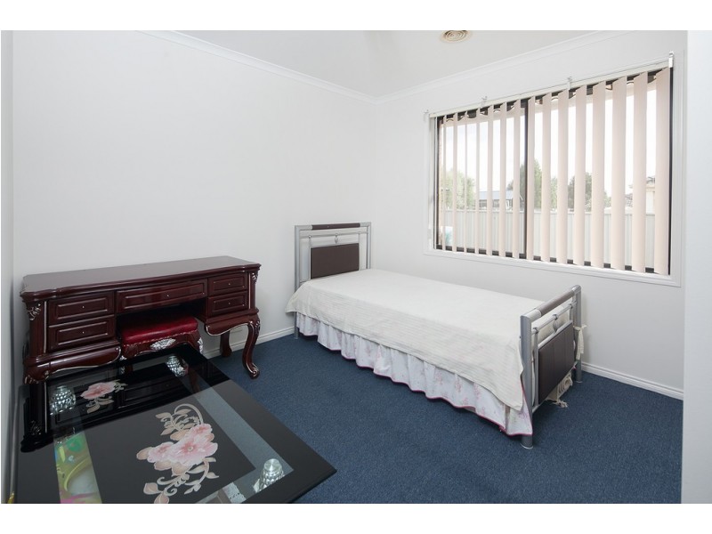4 Ashbrook Way, Cranbourne West VIC 3977