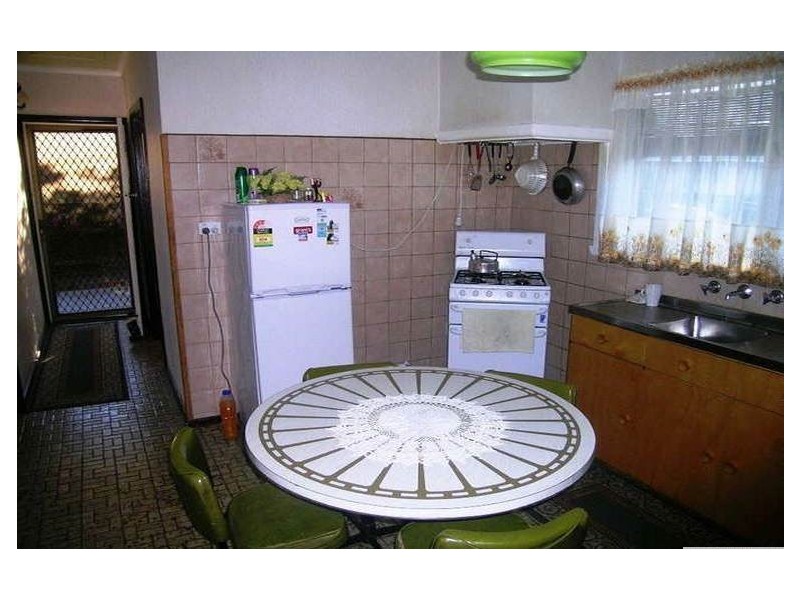 4 Cyrene St, Noble Park VIC 3174