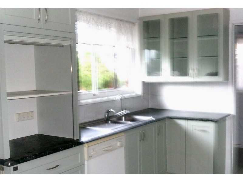 35 Elizabeth Street, Cranbourne North VIC 3977