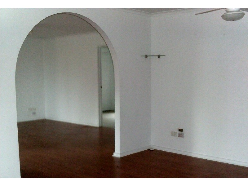 35 Elizabeth Street, Cranbourne North VIC 3977