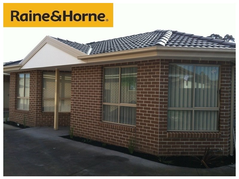 2/12 Prunus Grove, Doveton VIC 3177