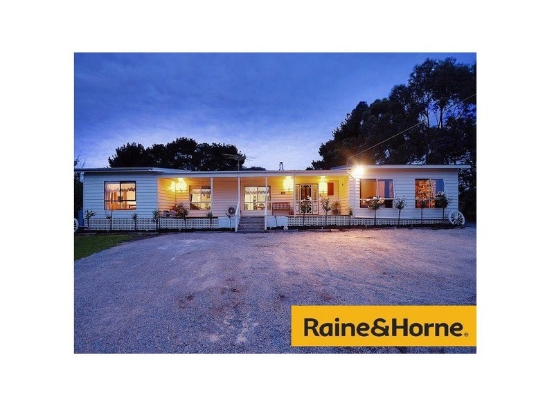 40 Bakers Rd, Clyde VIC 3978