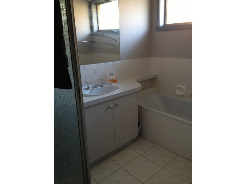 66 Springfield Crescent, Hampton Park VIC 3976