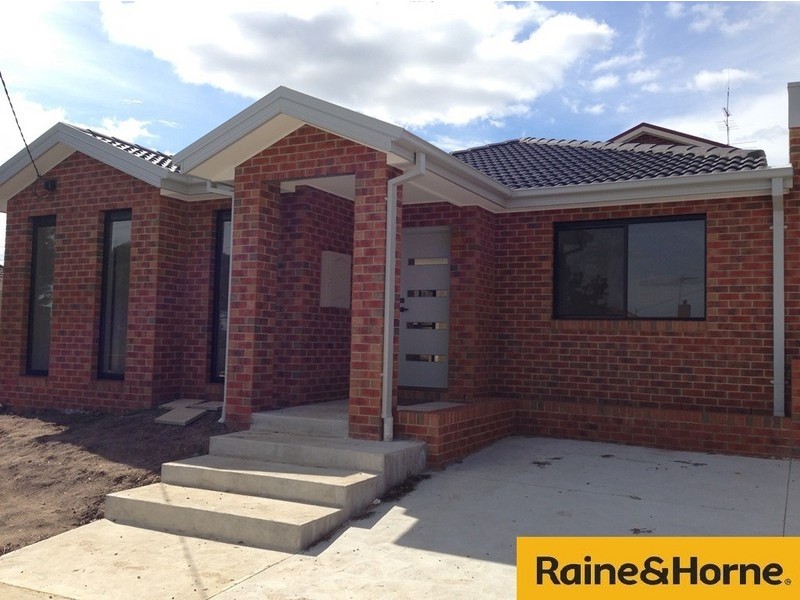 2b Marie St, Doveton VIC 3177