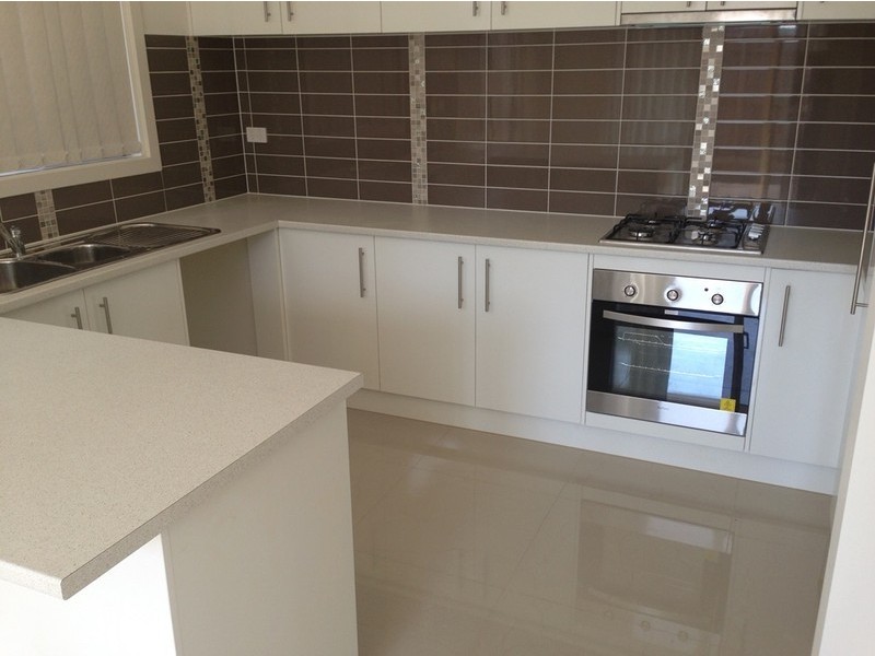 2b Marie St, Doveton VIC 3177