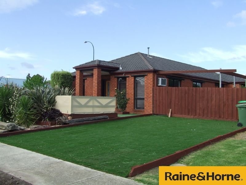 1 Domain Dr, Berwick VIC 3806