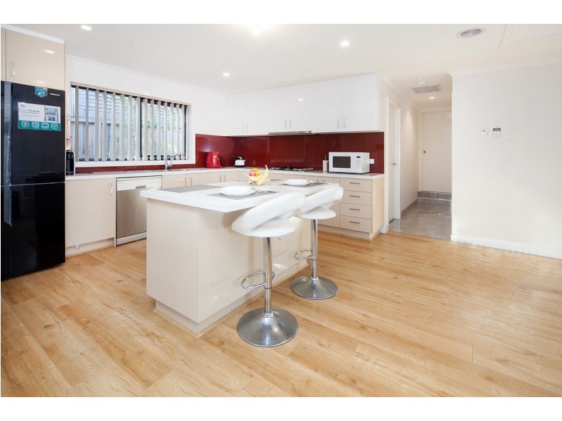 8b Doveton Ave, Eumemmerring VIC 3177