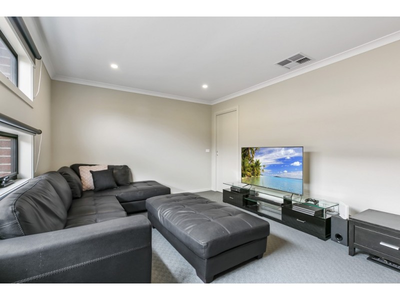 37 Rodeo Drive, Lang Lang VIC 3984